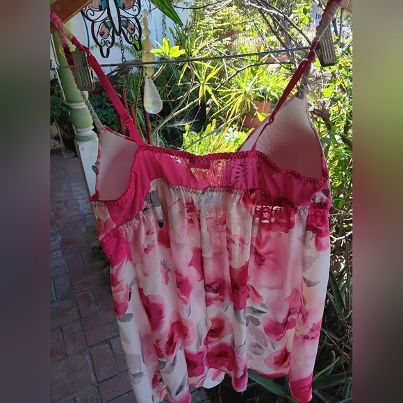 Apt. 9 Pink and White Floral Top - Picture 2 of 6